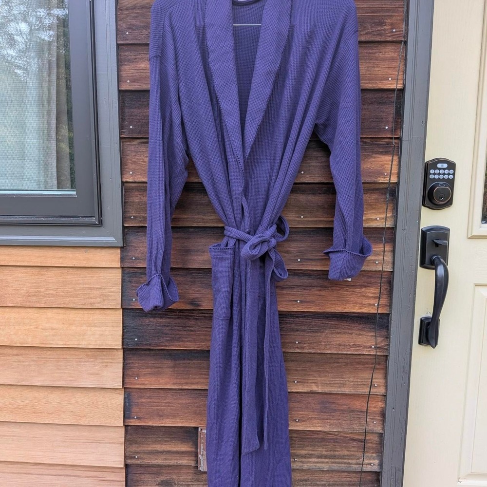Victoria's Secret pretty purple waffle spa Robe Medium